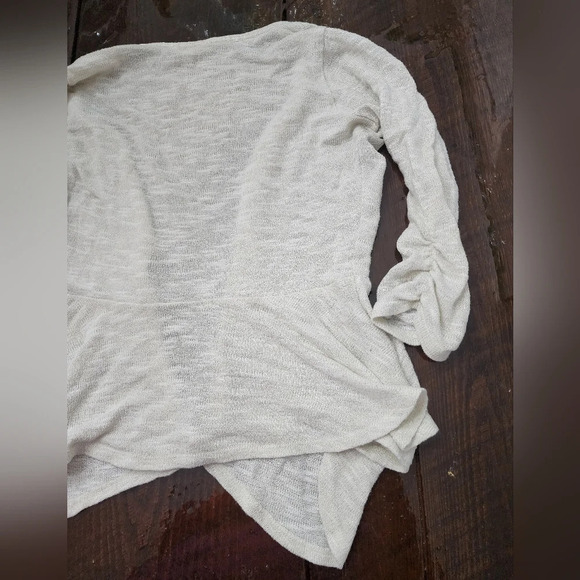 #056 Candies Small Open cream & gold Cardigan - Picture 9 of 12